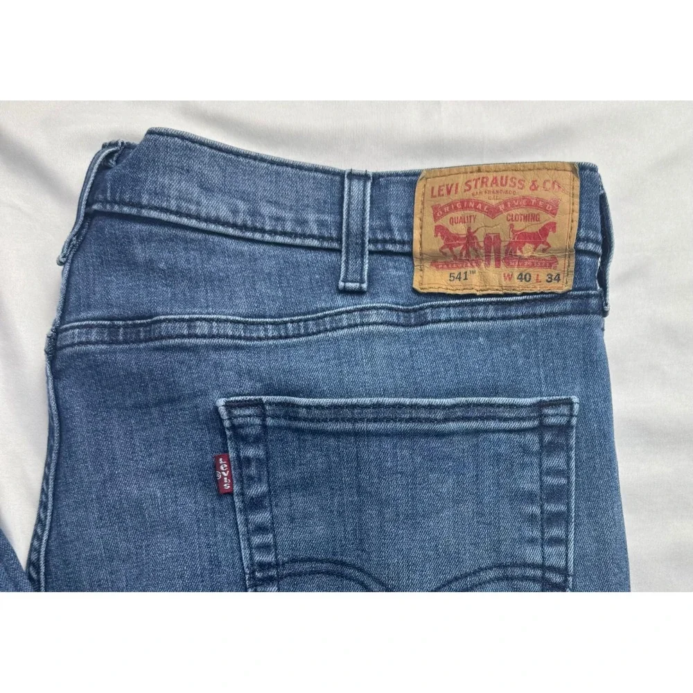 Levis 541 Athletic Taper Mens Blue Denim Jeans 40x34 Medium Wash Stretch